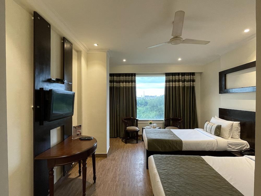 Royale Sarovar Portico Agra Agra  Eksteriør bilde