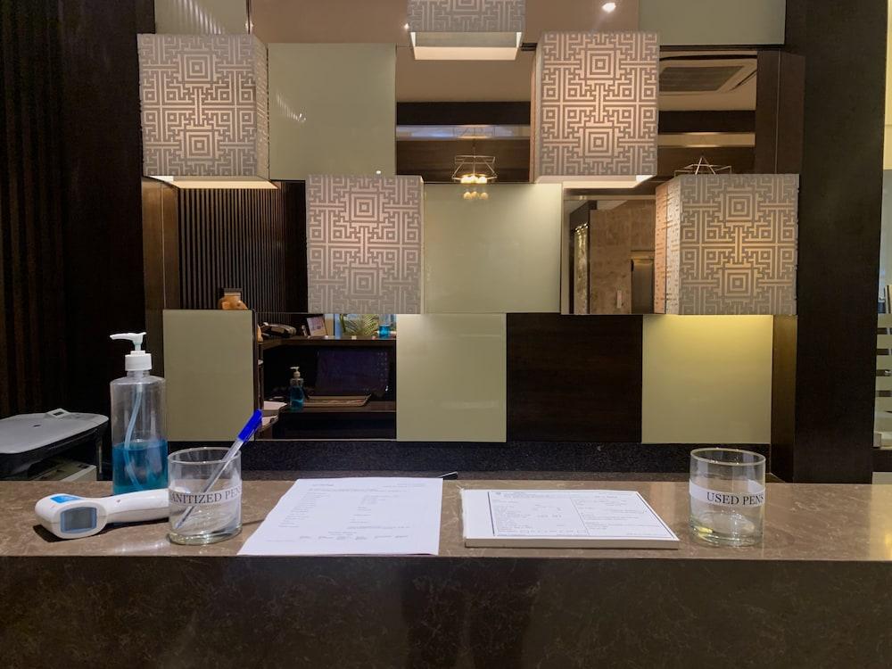 Royale Sarovar Portico Agra Agra  Eksteriør bilde