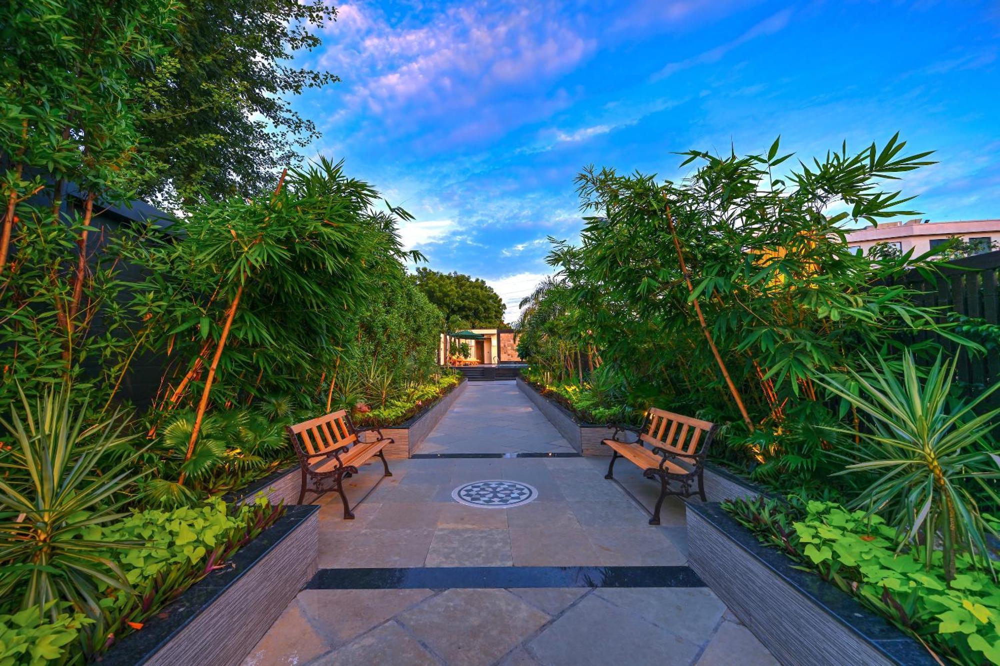 Royale Sarovar Portico Agra Agra  Eksteriør bilde