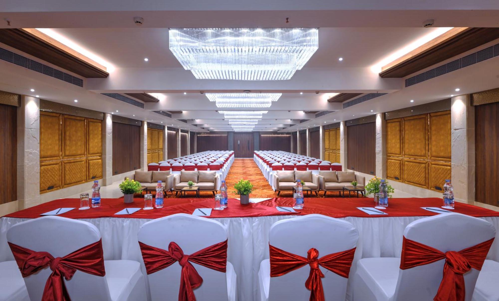 Royale Sarovar Portico Agra Agra  Eksteriør bilde